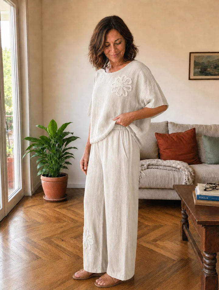 Matilde | Completo Ricamato in Lino